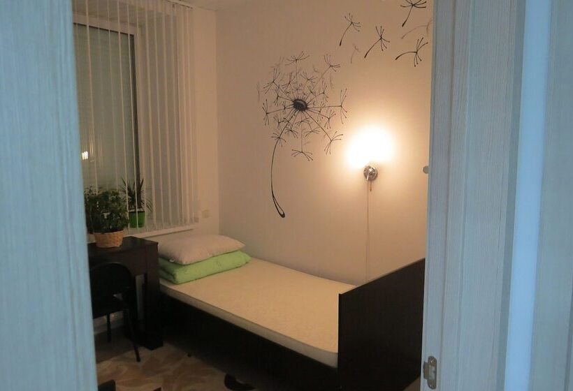 اتاق اکونومی, Hostel Sv