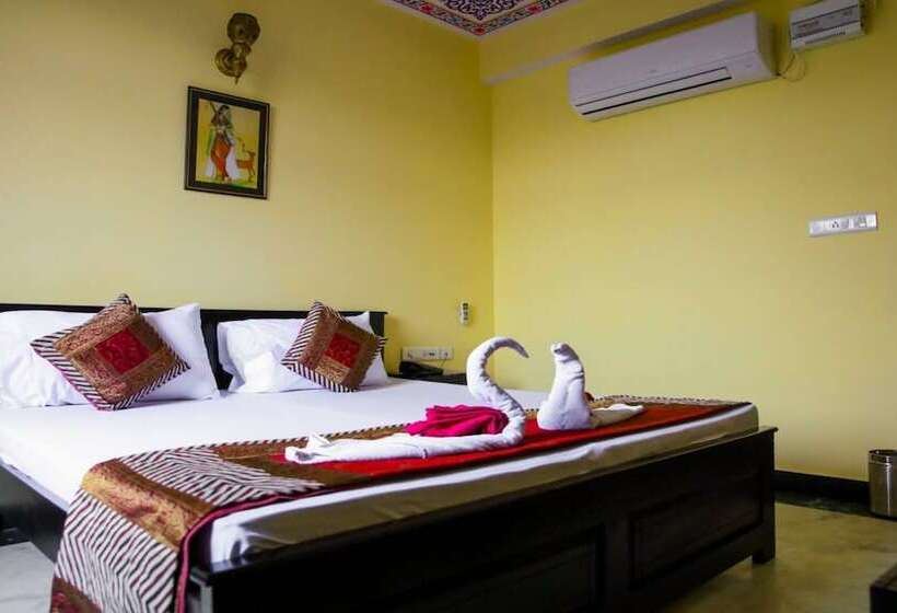 Номер Deluxe, Nahar Singh Haveli