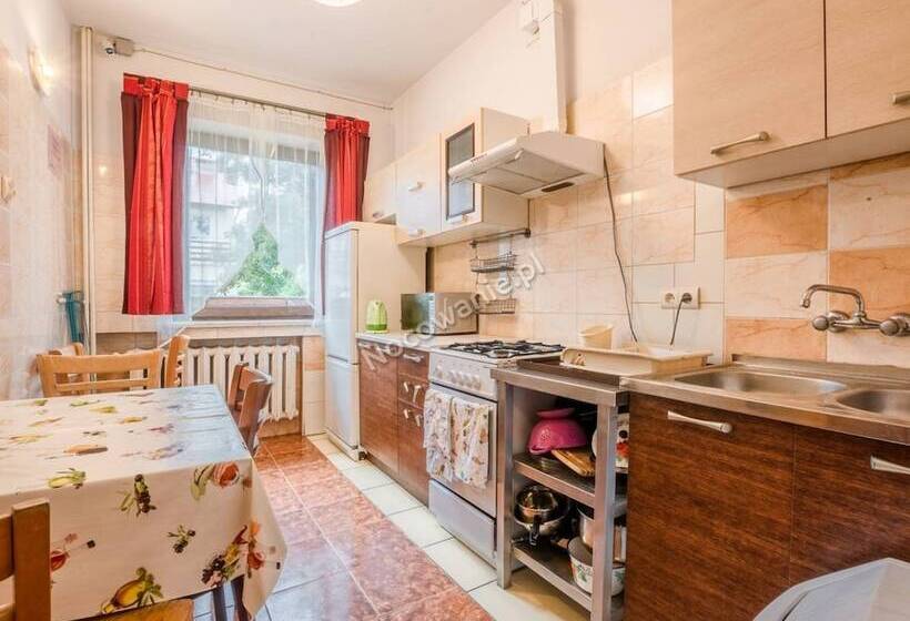 Quarto Familiar Banheiro Compartilhado, Folks Village Plowce House