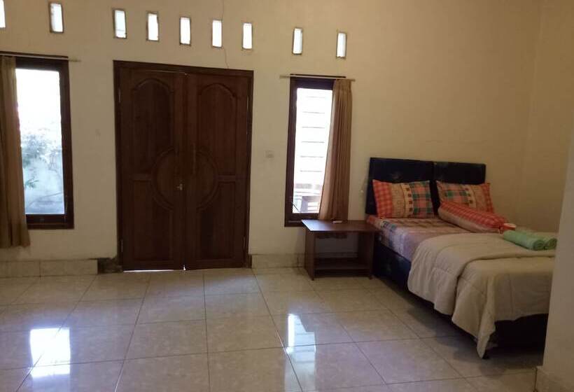 Quarto Familiar, Sari Laut
