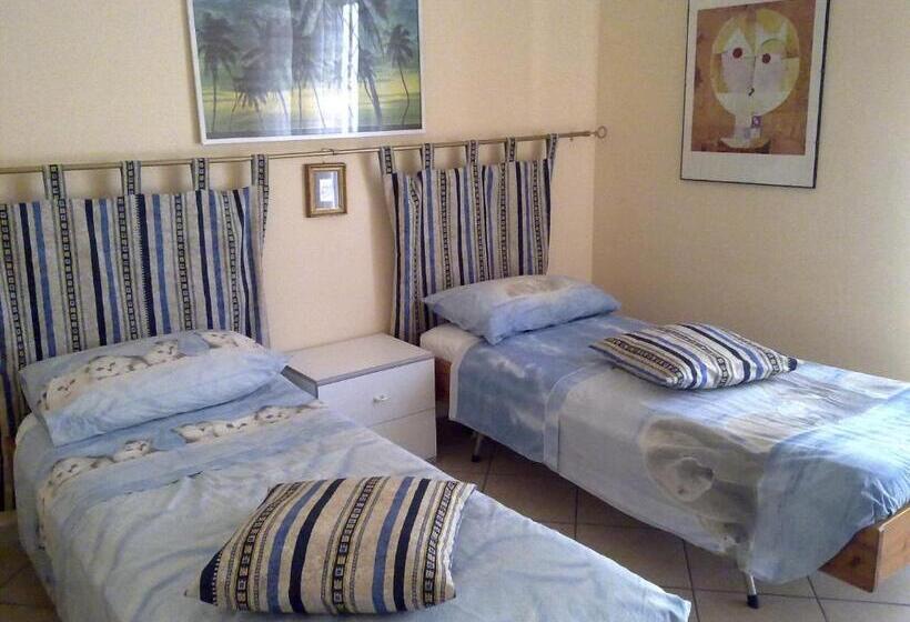 スタンダードルーム, B&b Anfiteatro Campano