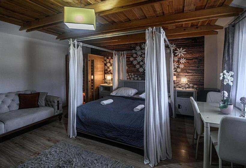 Полулюкс Повышенной Комфортности, Sweet Life Wellness Apartments