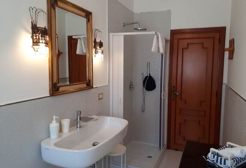 Люкс, Villa Ada B&b