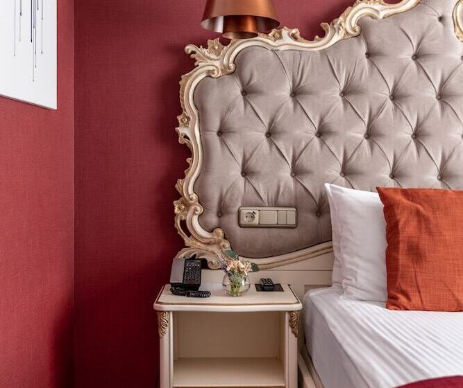 جناح, Grand Hotel Lviv Casino & Spa