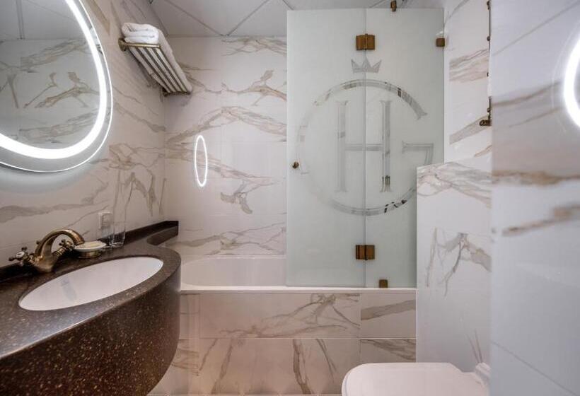 غرفة قياسية, Grand Hotel Lviv Casino & Spa