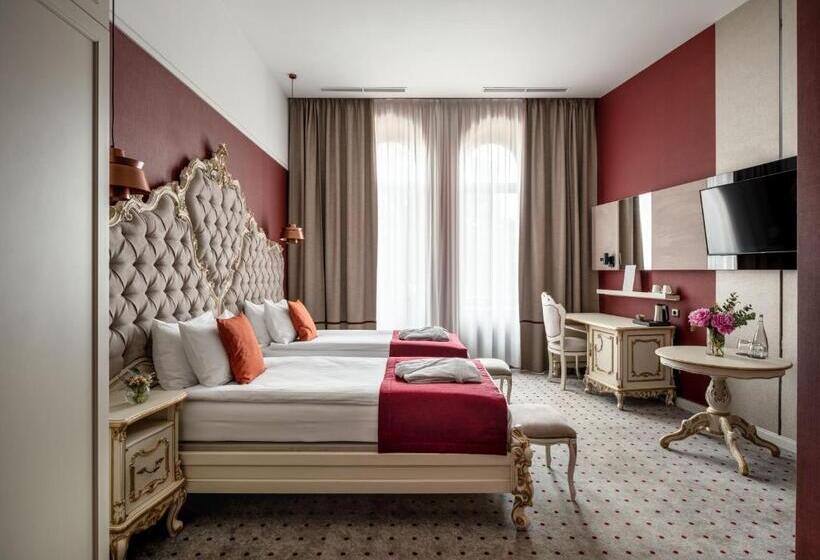 غرفة سوبيريور مطلة على المدينة, Grand Hotel Lviv Casino & Spa