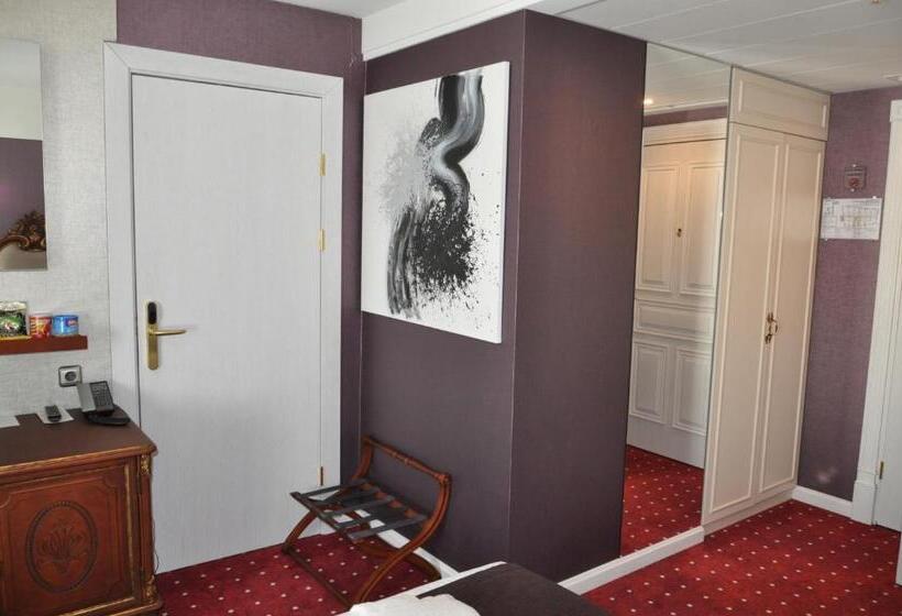 غرفة عائلية, Grand Hotel Lviv Casino & Spa
