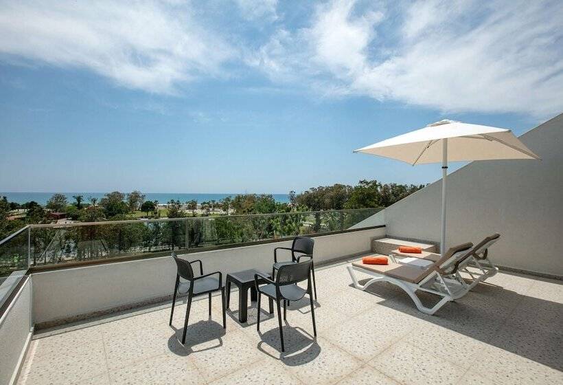Семейный Номер, Megasaray Resort Side
