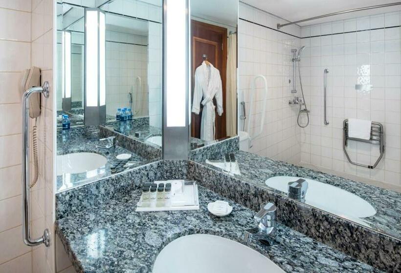 اتاق دلوکس با تخت کینگ و چشم‌انداز, Sheraton Jumeirah Beach Resort