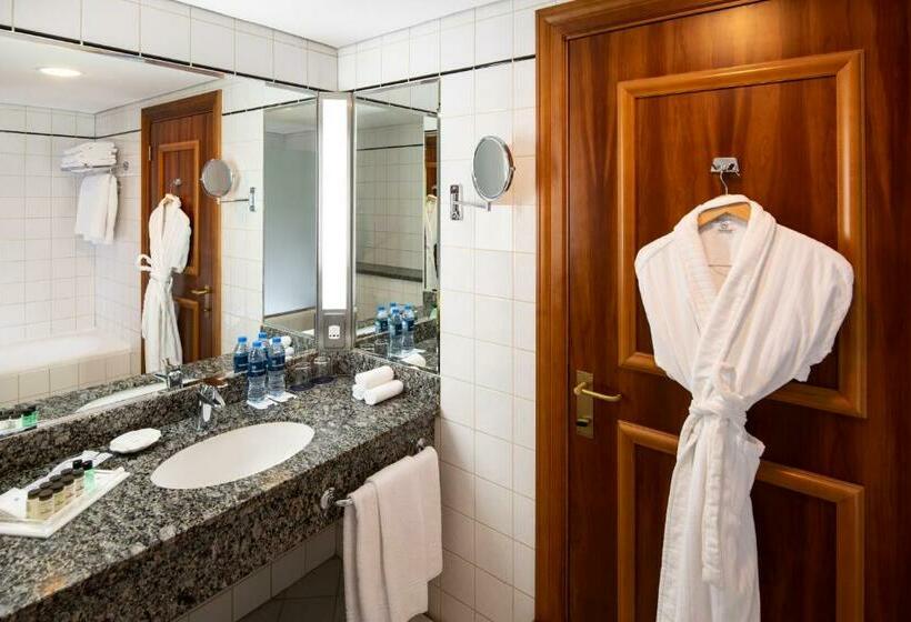 Номер Deluxe Кровать Кинг, Sheraton Jumeirah Beach Resort