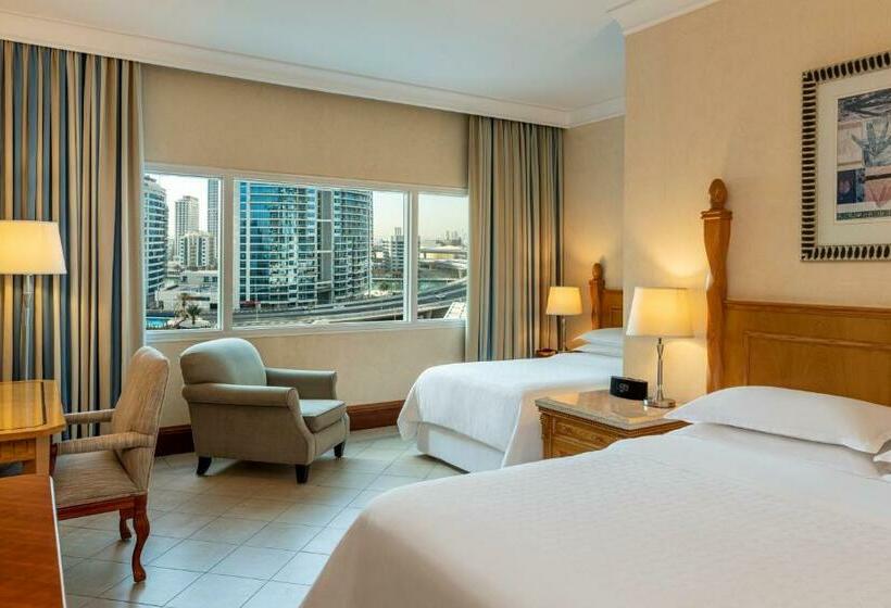Трехместный Номер Deluxe, Sheraton Jumeirah Beach Resort