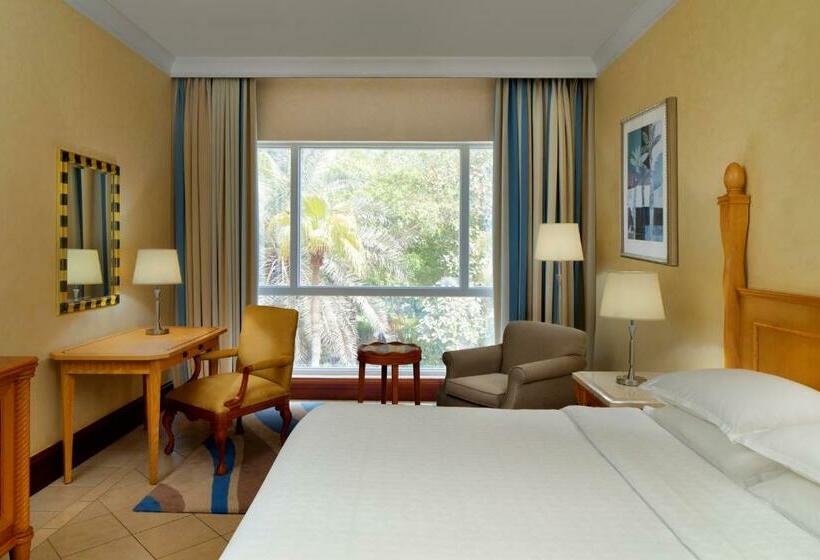 Люкс Семейный 2 Спальни, Sheraton Jumeirah Beach Resort