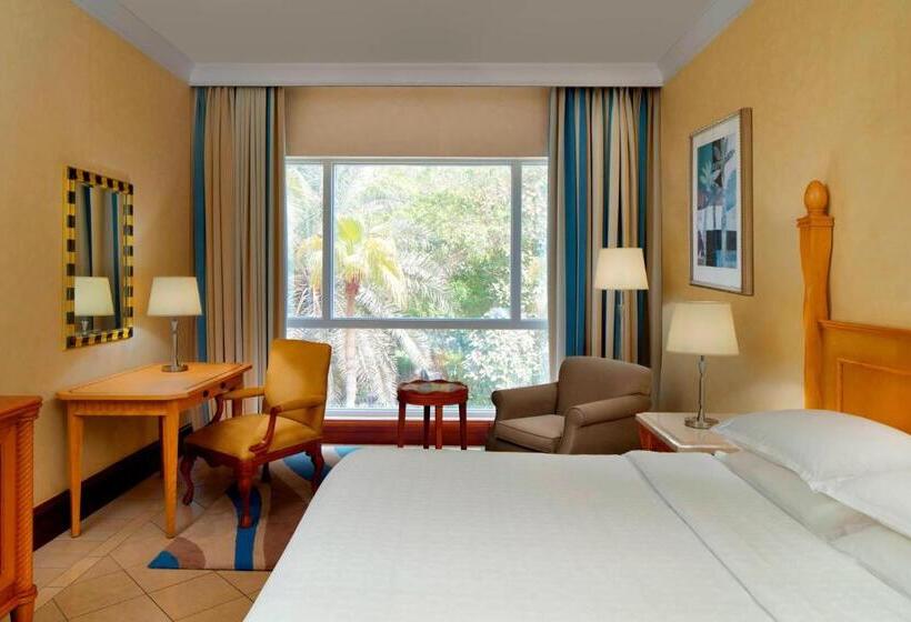 Люкс Семейный 2 Спальни, Sheraton Jumeirah Beach Resort