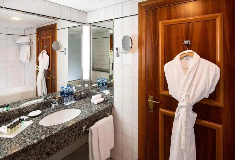 سوئیت خانواده 2 خوابه, Sheraton Jumeirah Beach Resort
