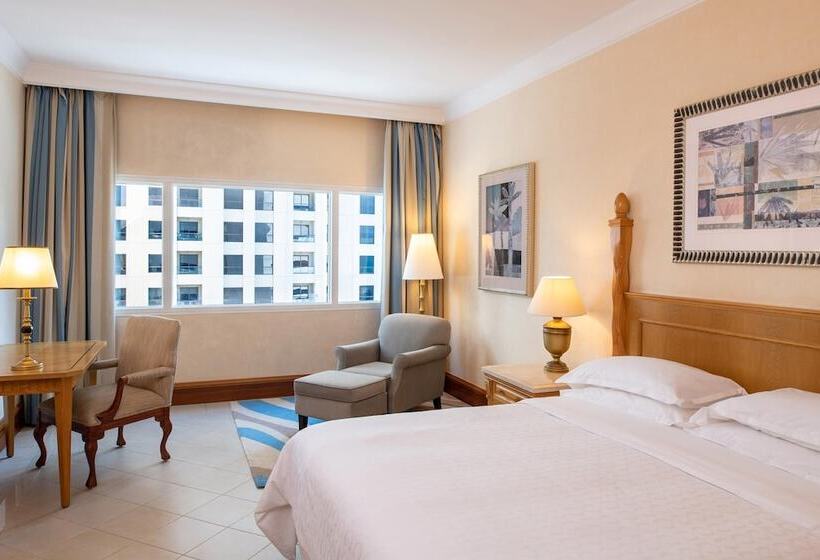 Номер Deluxe с Видом, Sheraton Jumeirah Beach Resort