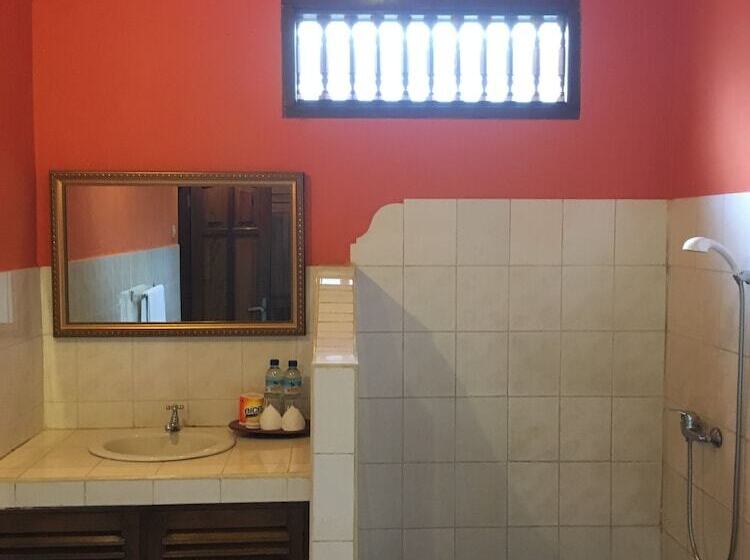 Номер Стандарт, Cafe Wayan Cottages Senggigi