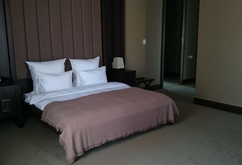 Семейный Номер, Soho Grand