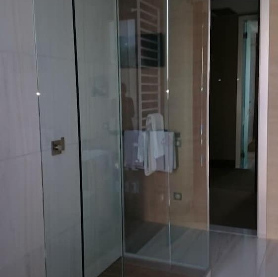 Номер Superior с Балконом, Soho Grand
