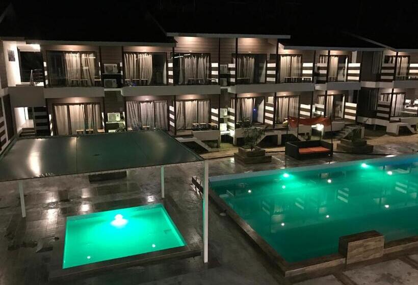 اتاق لوکس, The Barat Tioman Beach Resort