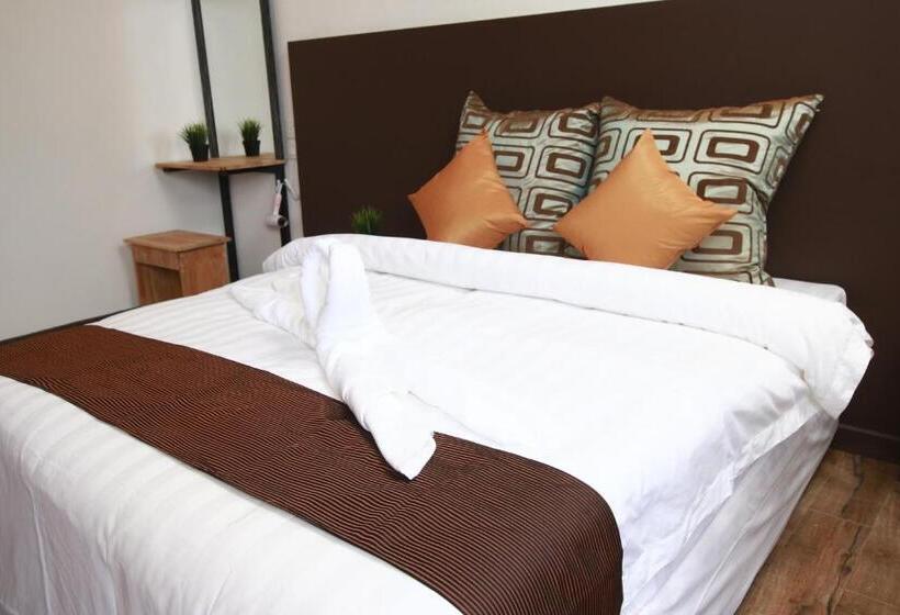 اتاق استاندارد با چشم‌انداز دریا, The Barat Tioman Beach Resort