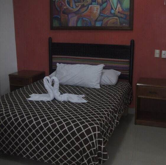 Pokój Czteroosobowy Standard, Casa Del Parque Vallarta