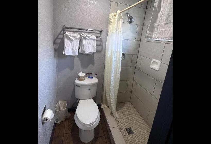 4인용 스탠다드 룸, Anchorage Inn Lakeport