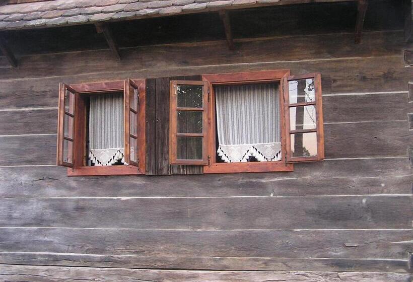 Апартаменты 1 Спальня, Tradicije Cigoc