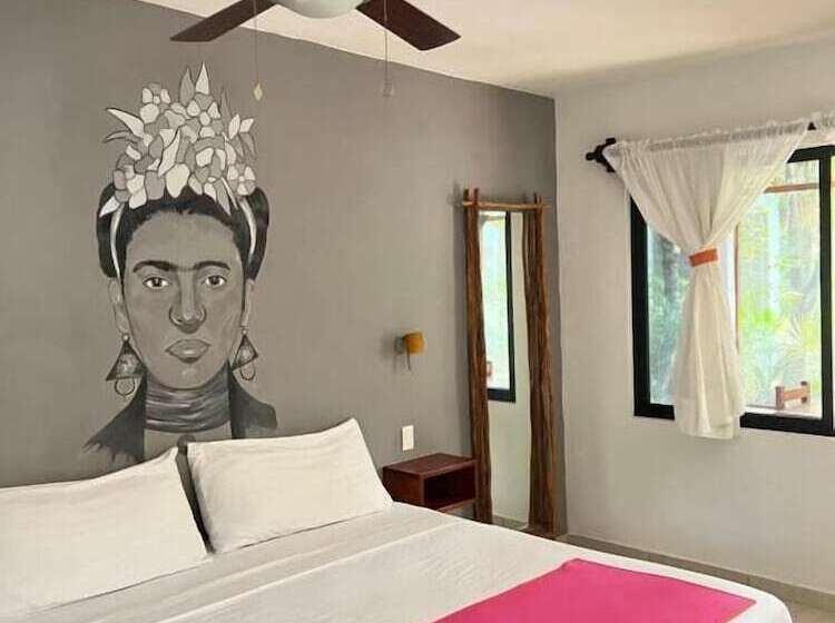 デラックスバンガロー, Maya Eco Village