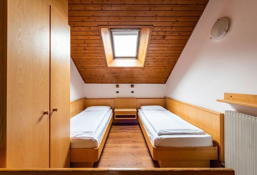 Номер Дюплекс, Residence Contrin