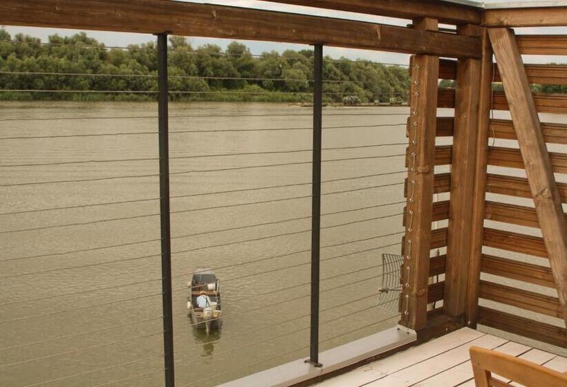 آپارتمان 2 خوابه با تراس, Arkabarka 2  Floating Dream Rooms And Apartments