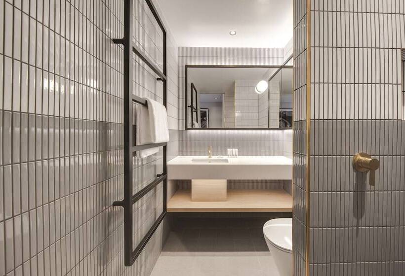 Номер Стандарт с Балконом, Vibe Hotel Sydney Darling Harbour