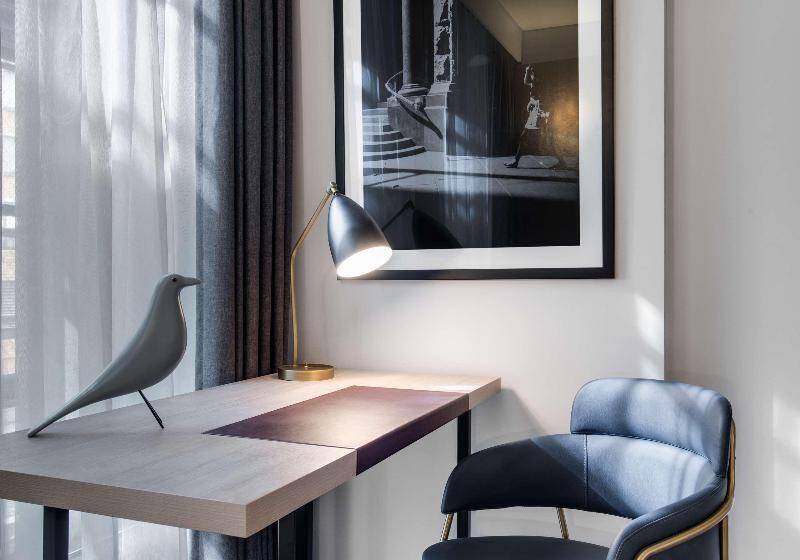 Номер Стандарт с Балконом, Vibe Hotel Sydney Darling Harbour