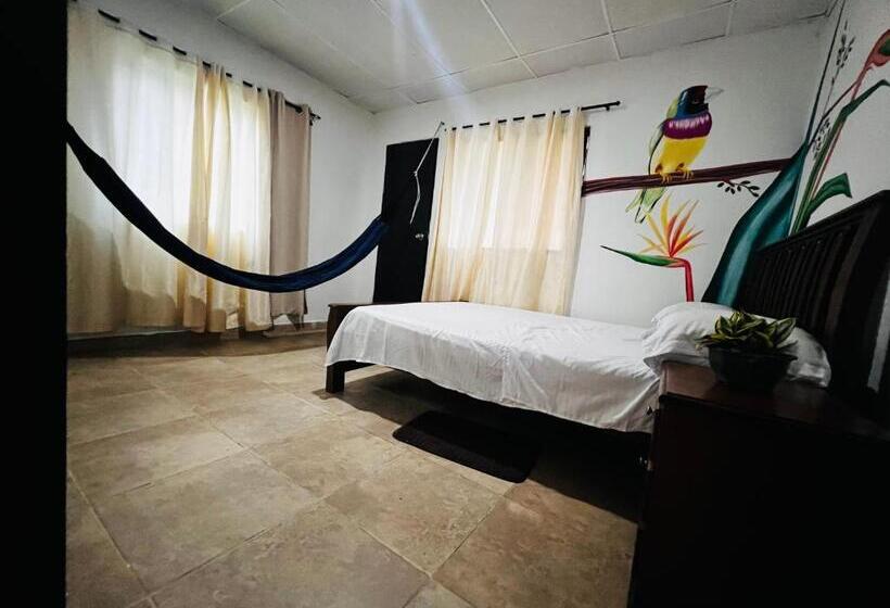 Номер Deluxe, Casa Blanca Hostal