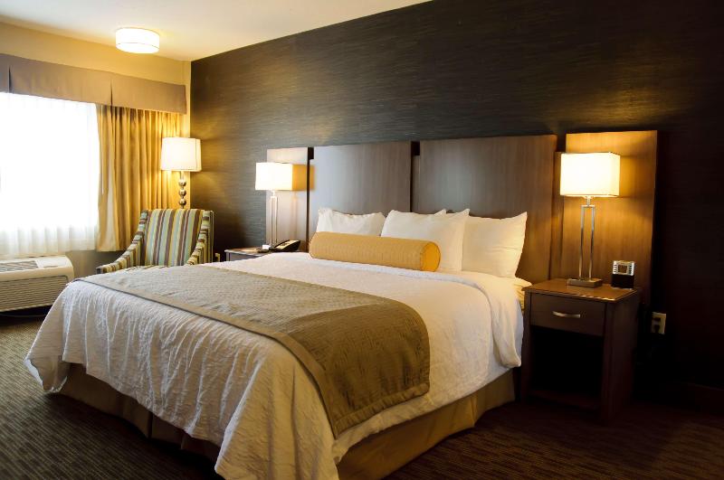 Номер Стандарт Адаптированный для Инвалидов, Best Western Plus Cottontree Inn
