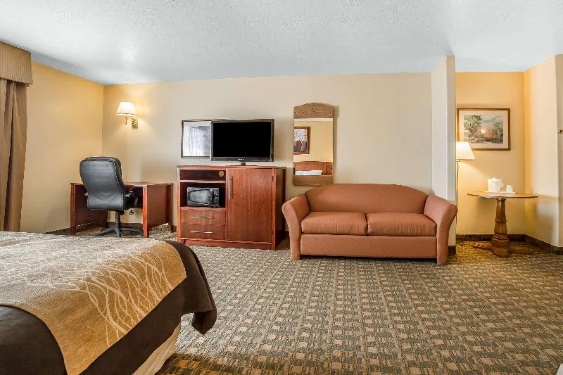 Люкс, Quality Inn & Suites Fillmore I15
