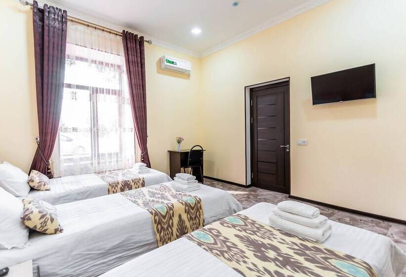 Quarto Triplo Estandar, Suzani Samarkand