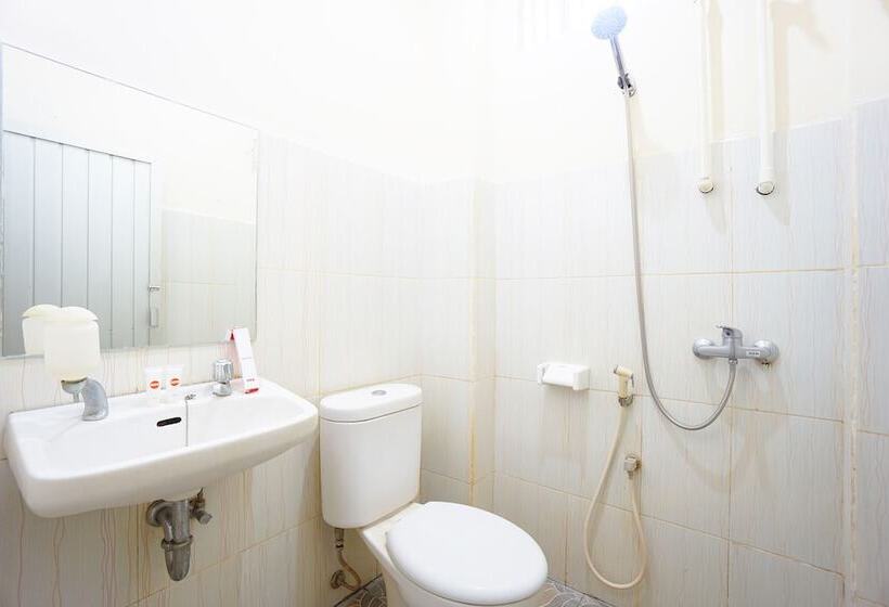 Quarto Estandar Individual, Oyo 1292 Lieke Residence