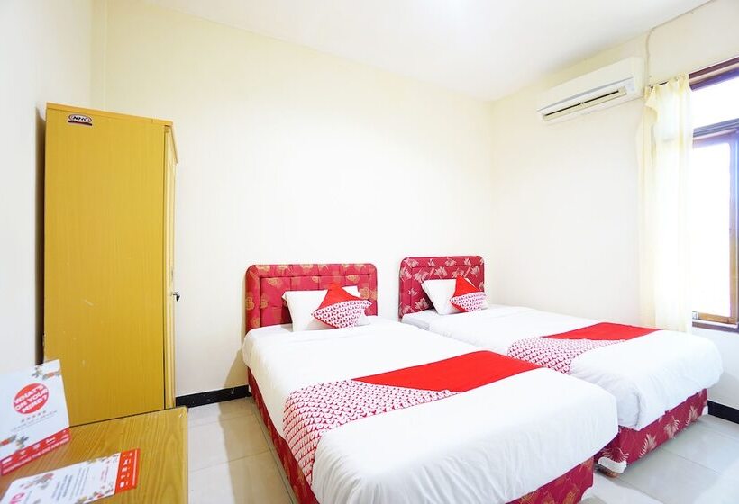 Quarto Estandar, Oyo 1292 Lieke Residence