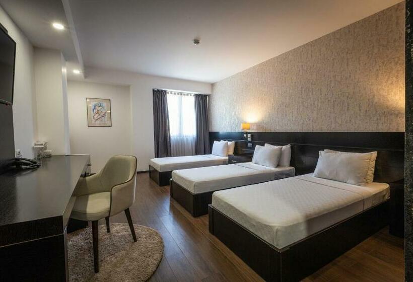 اتاق استاندارد سه نفره, Sky Gevgelija