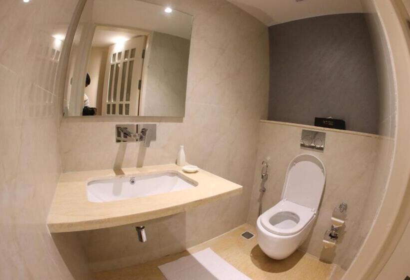 带大床的套房, Regenta Central Rs Chennai Omr Sipcot