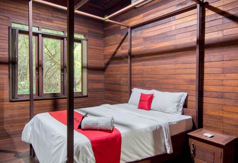 Номер Economy, Reddoorz Resort @ Taman Wisata Mangrove