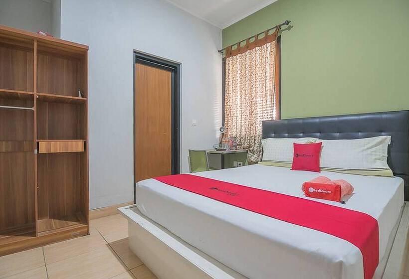 Номер Стандарт, Reddoorz Syariah Near Krida Nusantara