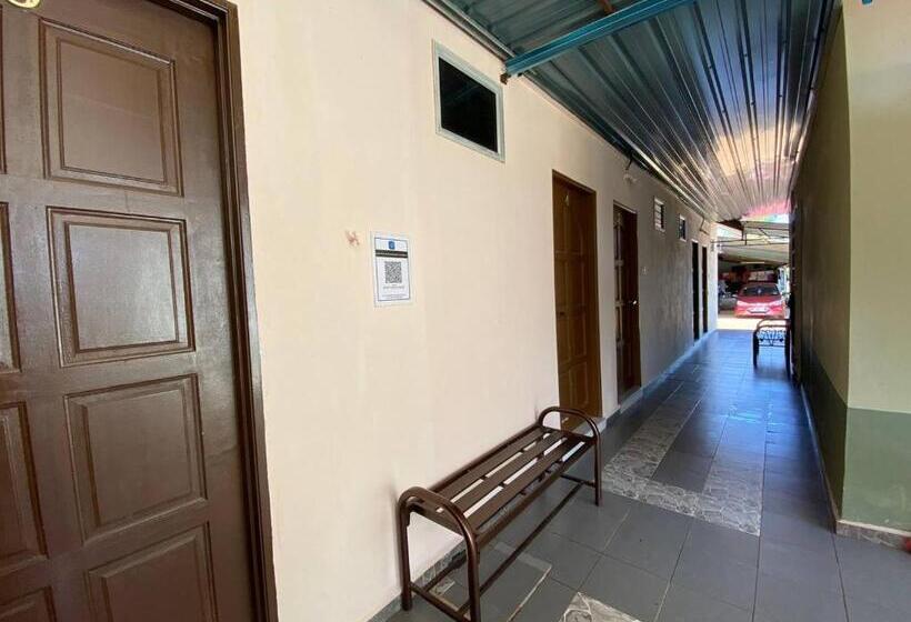 Номер Стандарт, Besut Guesthouse