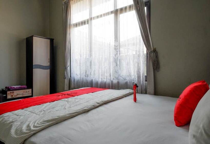 Номер Стандарт, Reddoorz Syariah Near Menara Kudus