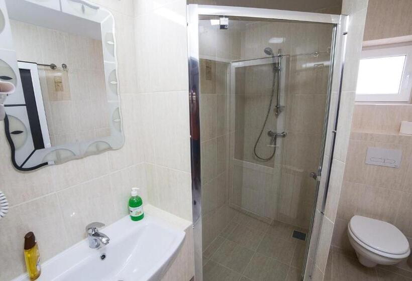 اتاق خانوادگی, Casa Burduhos