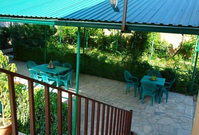 家庭间, Eco Resort Lorret