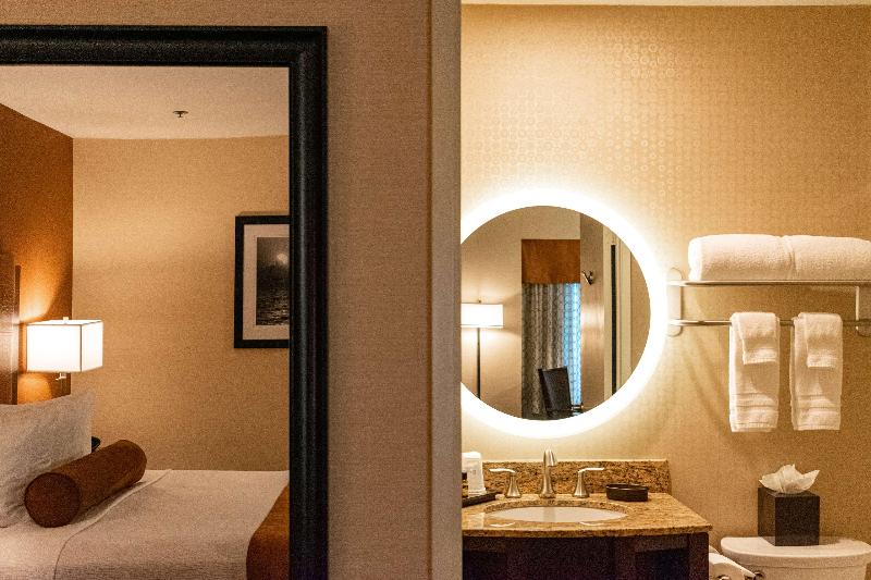 스탠다드 룸 킹사이즈 침대, Best Western Plus Suites Hotel Coronado Island
