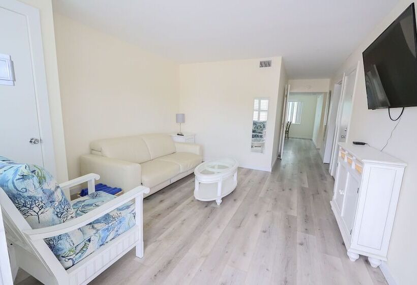 Люкс 2 Спальни, Siesta Key Beach Resort And Suites