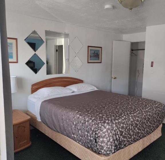 Номер Стандарт, Eight Bar B Motel