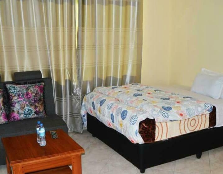 Номер Стандарт Индивидуальный, Fq Hotel Mbeya